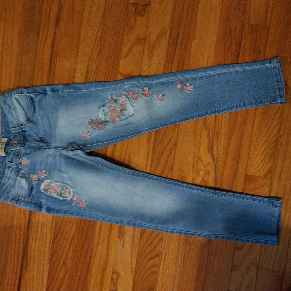 Squeeze floral jeans size 7